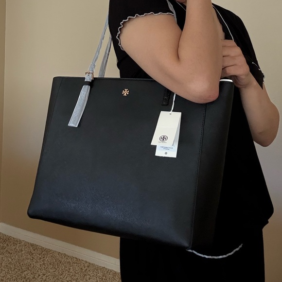 New, tory burch Black large Tote Bag with gold hardware . - Picture 9 of 11